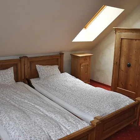 Noclegi Dywan Daire *